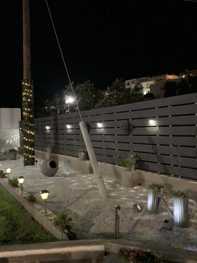 Dora 2 Studios Batsíon Exterior foto